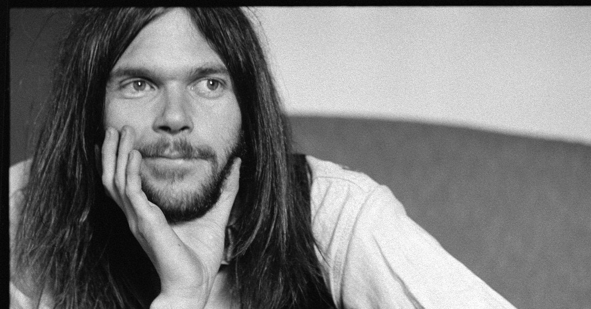 Warner Music Australia - Neil Young | Artists / Warner Music Australia