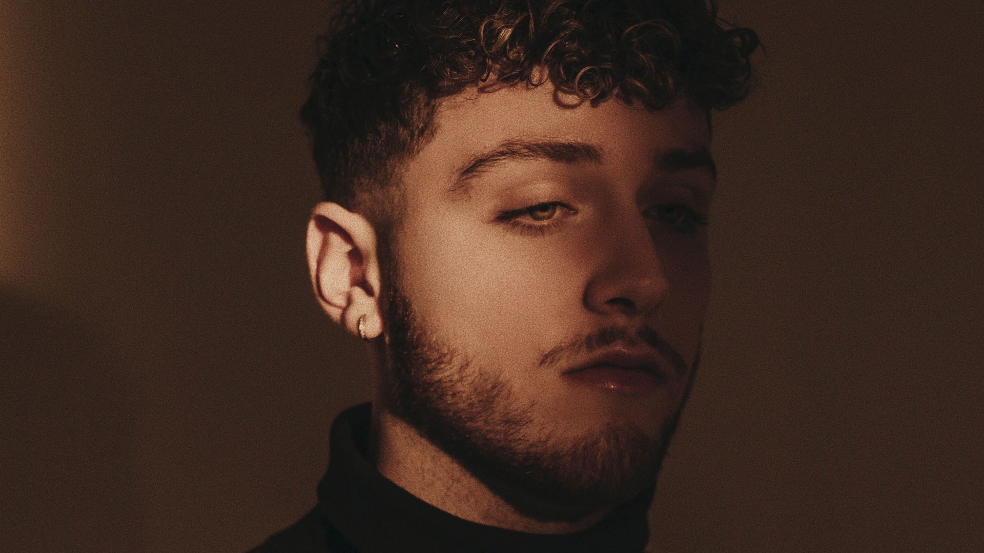 10 Facts To Get To Know Bazzi News Warner Music New Zealand